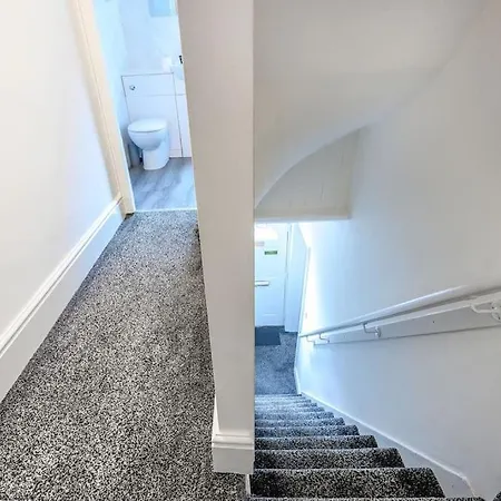 -16pt- For Your Relaxed & Cosy & Free Parking Apartment *