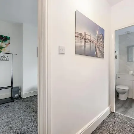 -16pt- For Your Relaxed & Cosy & Free Parking Apartment