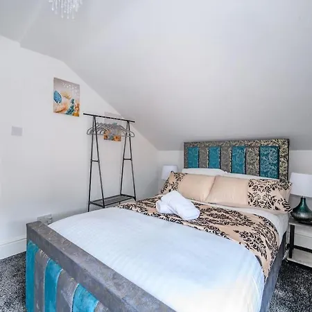 -16pt- For Your Relaxed & Cosy & Free Parking Apartment