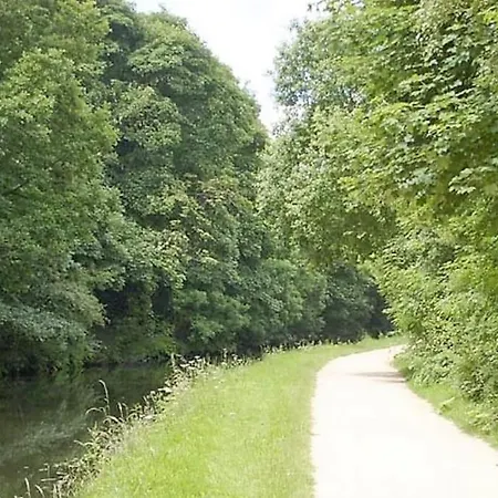 -16pt- For Your Relaxed & Cosy & Free Parking Apartment *