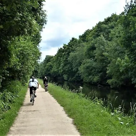 -16pt- For Your Relaxed & Cosy & Free Parking *