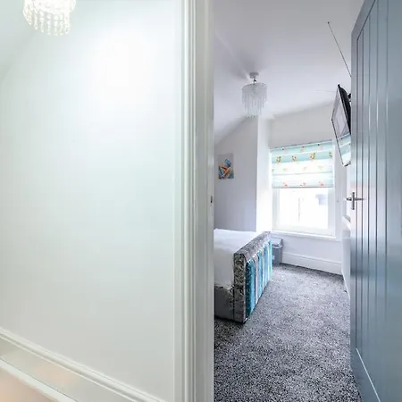 Apartment -16pt- For Your Relaxed & Cosy & Free Parking Leeds (West Yorkshire)