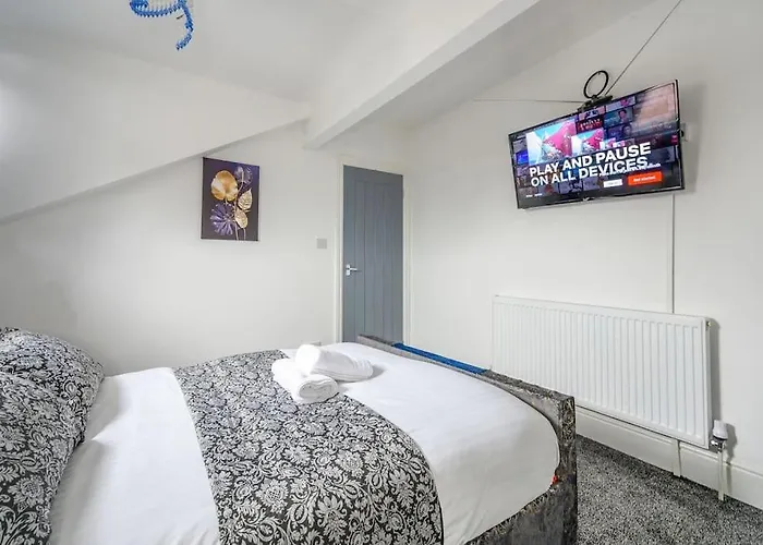 -16pt- For Your Relaxed & Cosy & Free Parking *