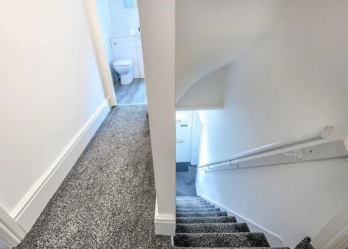 -16pt- For Your Relaxed & Cosy & Free Parking Apartment *