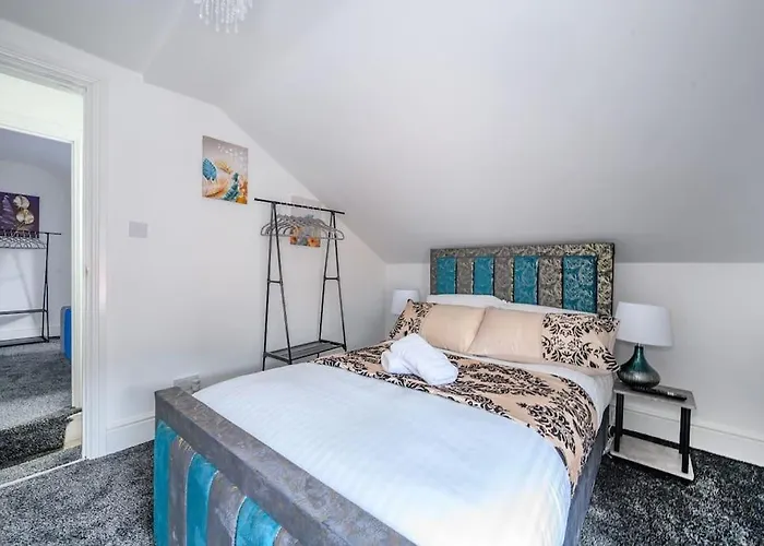 -16pt- For Your Relaxed & Cosy & Free Parking Apartment