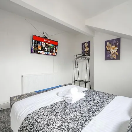 -16pt- For Your Relaxed & Cosy & Free Parking 公寓 *